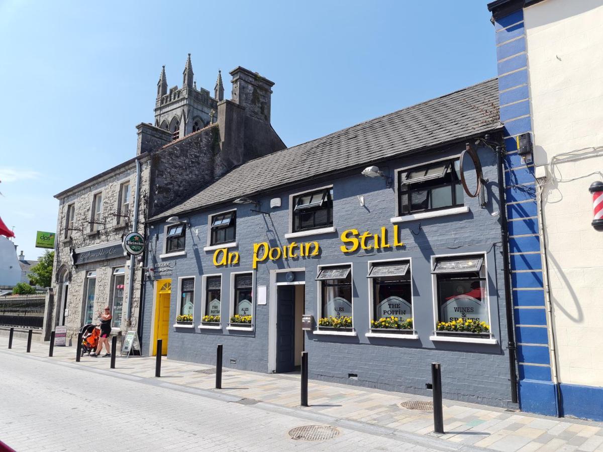 Ridge-Rock Accommodation Carrick-on-Shannon Екстер'єр фото