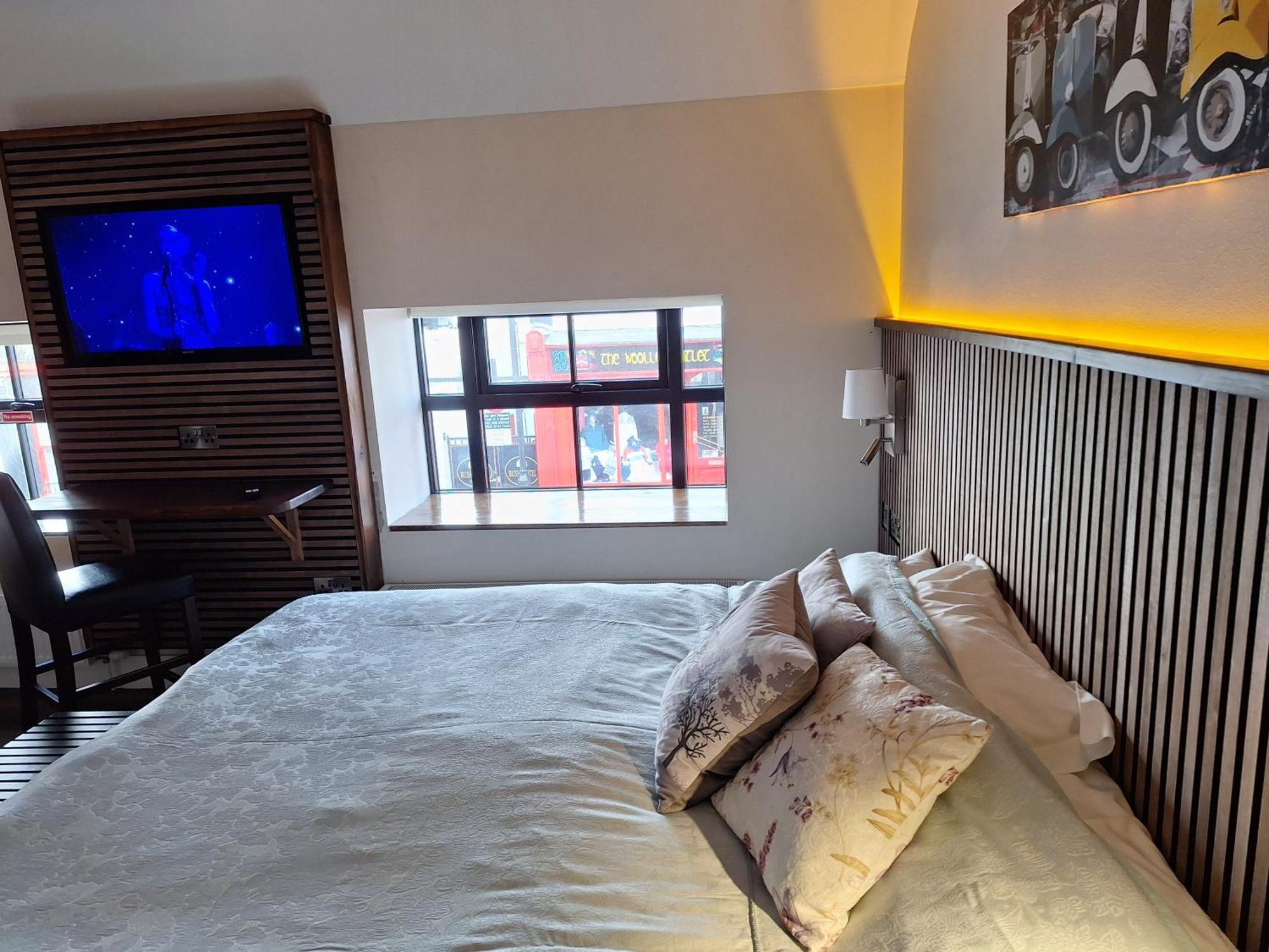 Ridge-Rock Accommodation Carrick-on-Shannon Екстер'єр фото