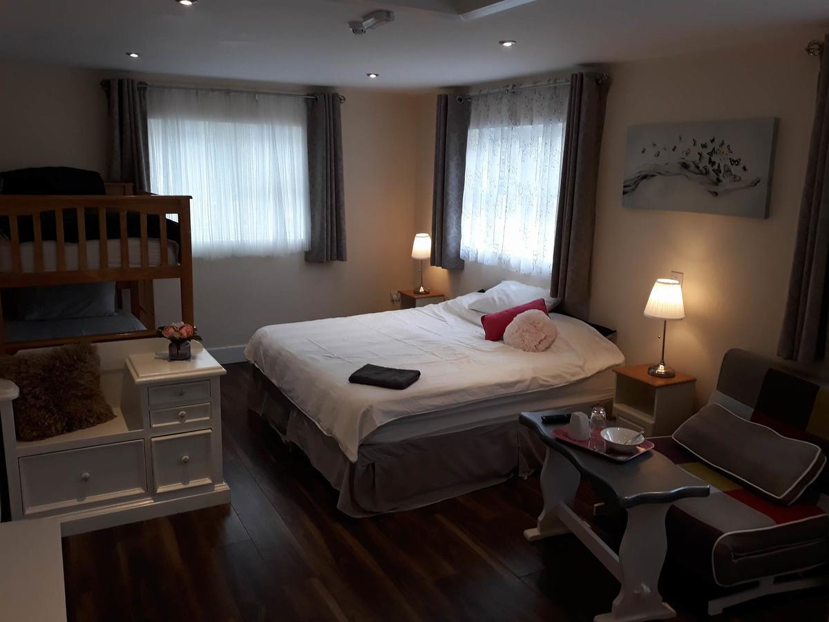 Ridge-Rock Accommodation Carrick-on-Shannon Екстер'єр фото